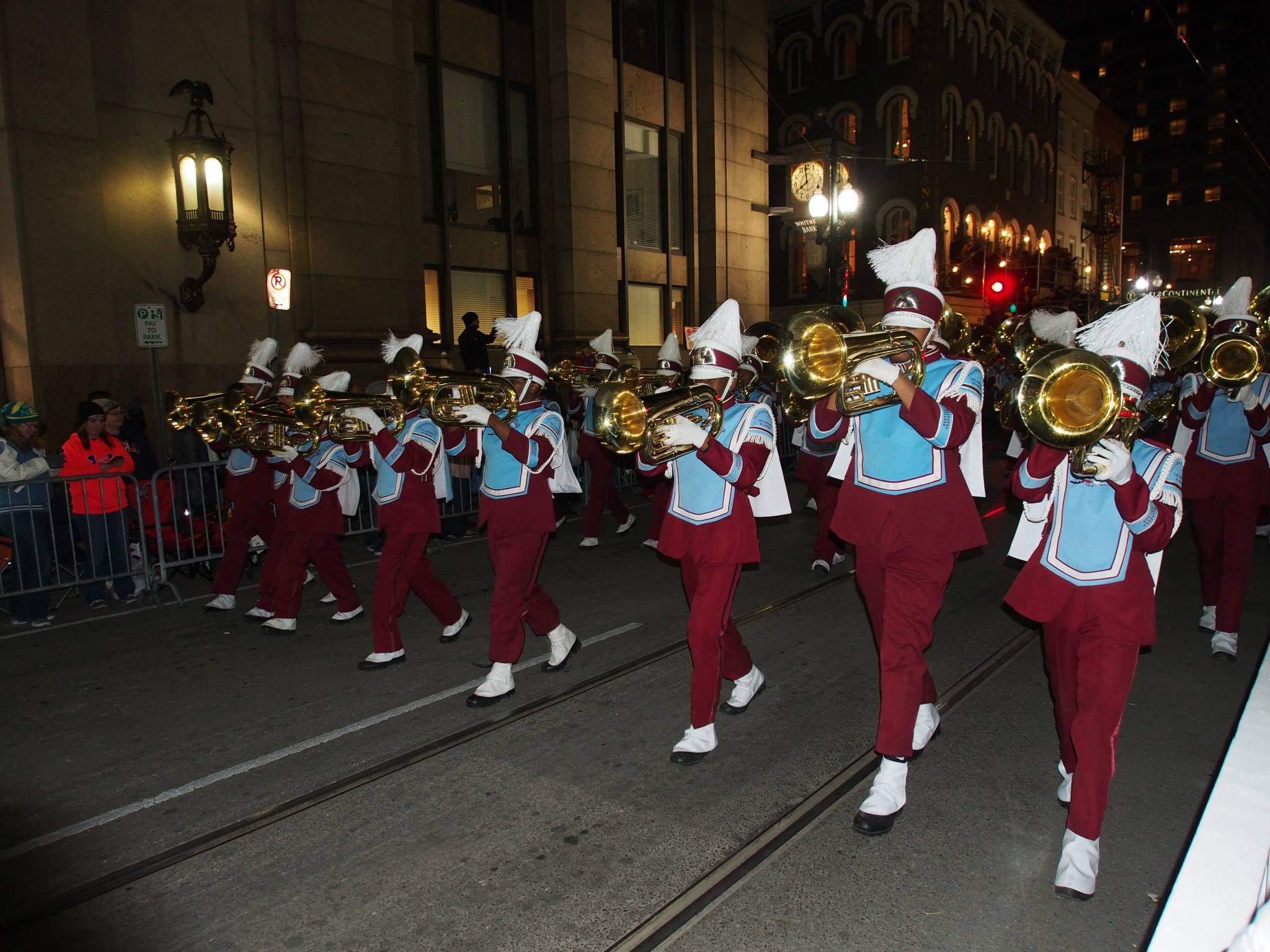 mardi-gras-parade-new-orleans-3