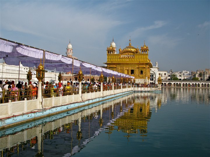 golden-temple-amritsar-day