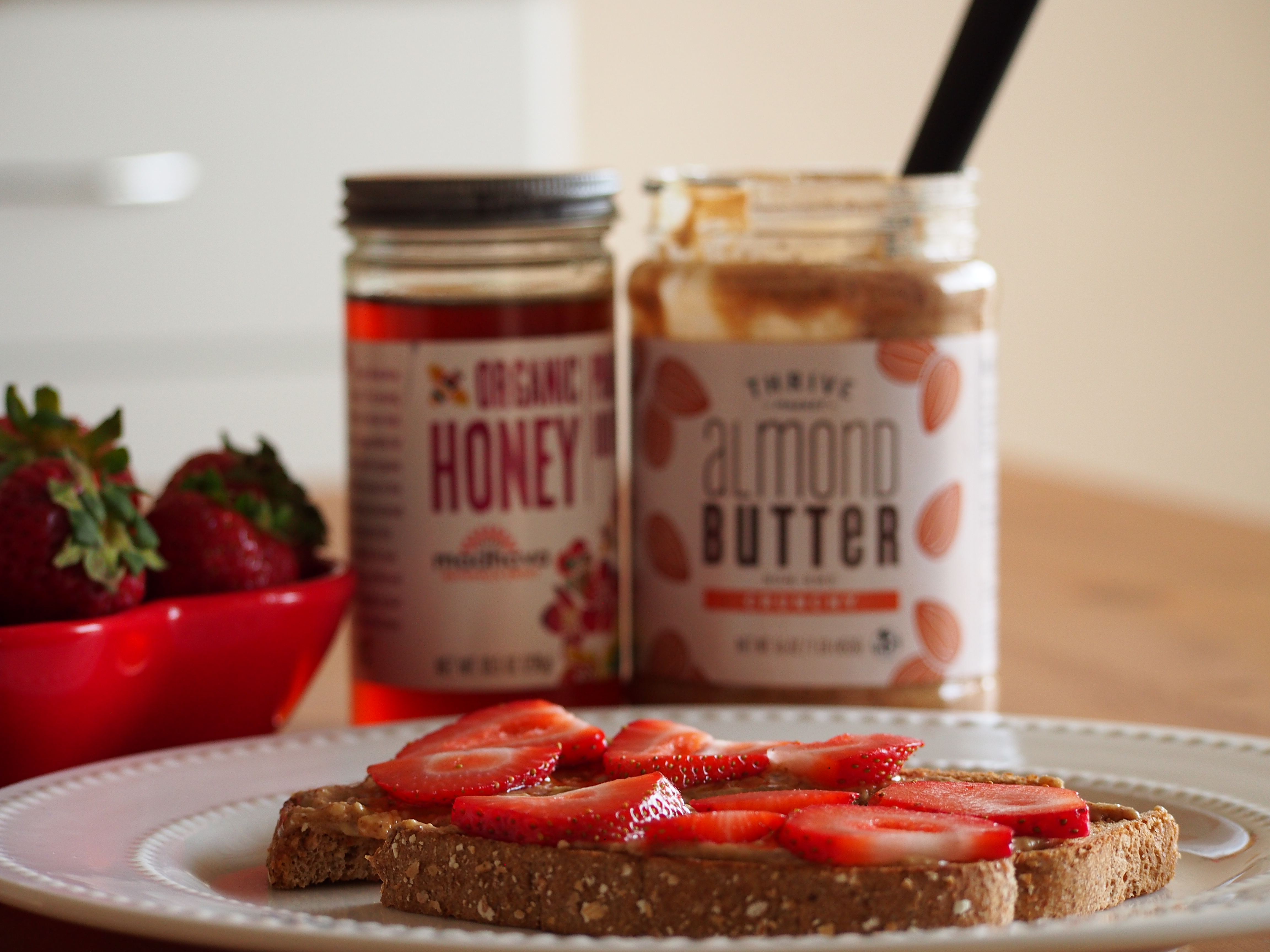 almond-butter-toast