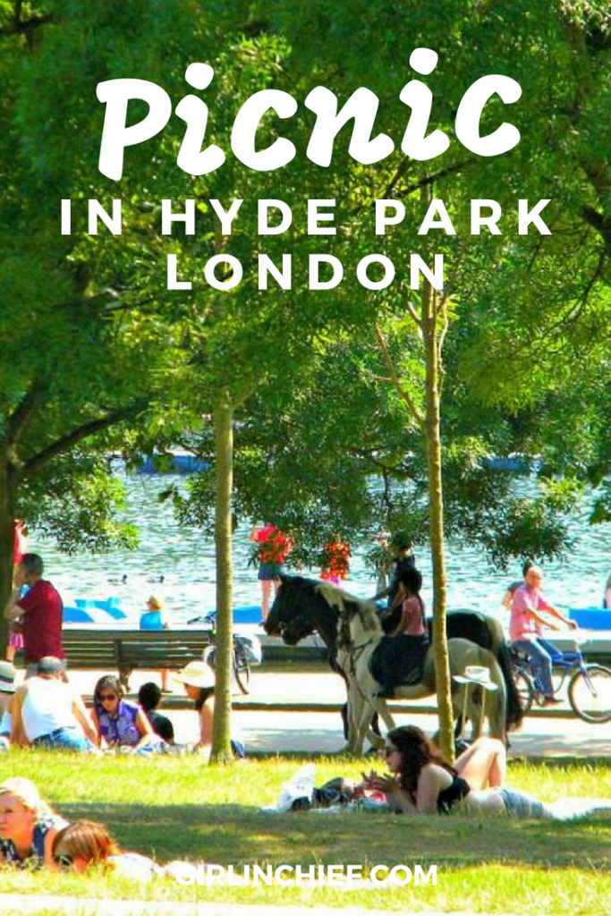 Picnic in Hyde Park, London #london #hydepark #picnic #summer #picnicessentials